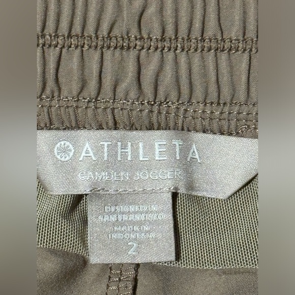 Athleta Camden Neutral Tan Size: 2 - Picture 8 of 10